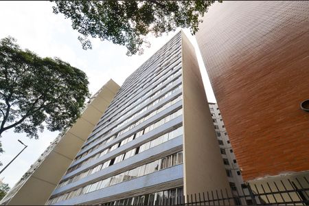 Apartamento para alugar com 91m², 2 quartos e sem vaga Apartamento para alugar com 91m², 2 quartos e sem vagaFachada