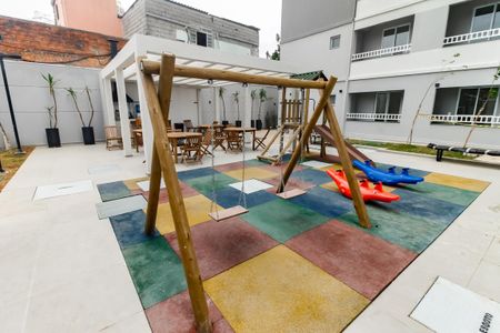 Apartamento para alugar com 32m², 2 quartos e sem vagaÁrea comum - Playground