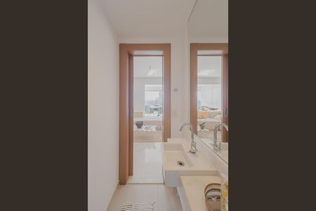 Apartamento para alugar com 96m², 2 quartos e 2 vagasLavabo