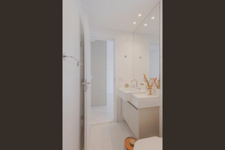 Apartamento para alugar com 96m², 2 quartos e 2 vagasBanheiro da Suíte 1