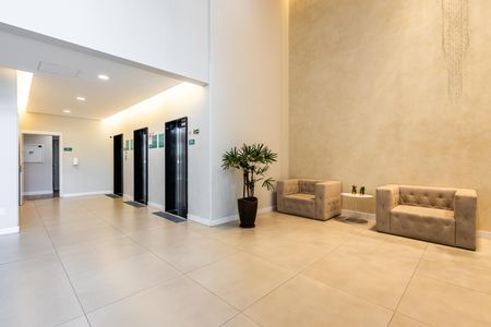 Apartamento para alugar com 96m², 2 quartos e 2 vagasHall social