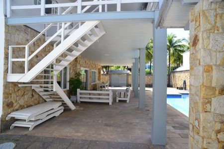 Casa de condomínio à venda com 550m², 5 quartos e 6 vagasÁrea Externa