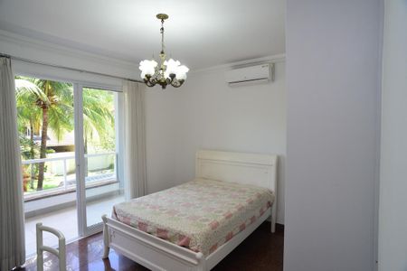 Casa de condomínio à venda com 550m², 5 quartos e 6 vagasSuíte 3