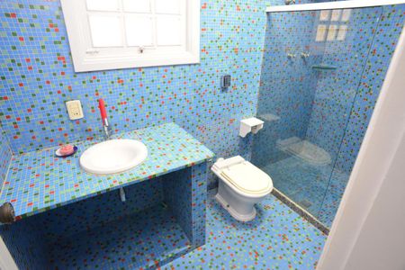 Casa de condomínio à venda com 550m², 5 quartos e 6 vagasBanheiro Suíte 3