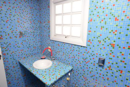 Casa de condomínio à venda com 550m², 5 quartos e 6 vagasBanheiro Suíte 3