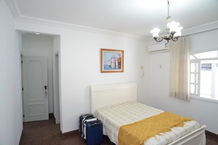 Casa de condomínio à venda com 550m², 5 quartos e 6 vagasSuíte 2