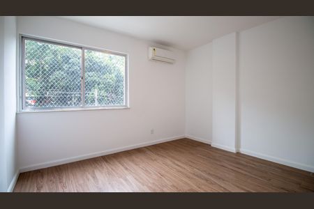 Apartamento à venda com 97m², 4 quartos e 1 vagaQuarto 3