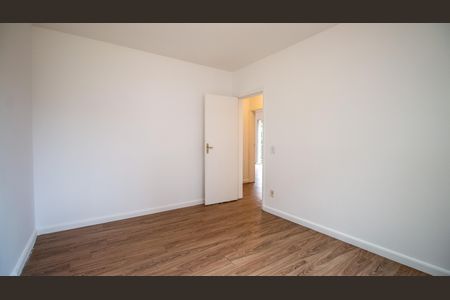 Apartamento à venda com 97m², 4 quartos e 1 vagaQuarto 2