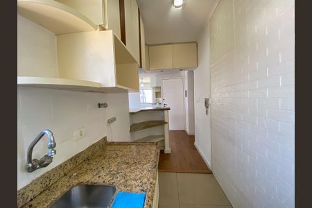 Apartamento à venda com 36m², 1 quarto e 1 vaga Apartamento à venda com 36m², 1 quarto e 1 vagaCozinha