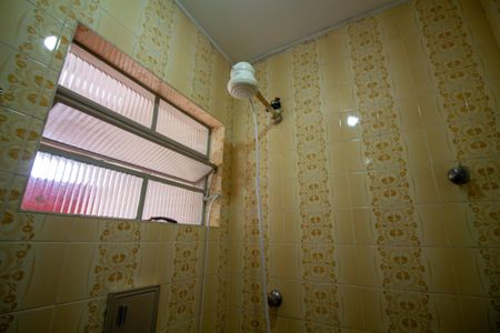 Casa à venda com 90m², 3 quartos e 2 vagasBanheiro da Suíte