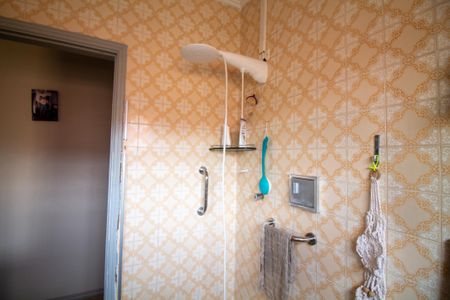 Casa à venda com 90m², 3 quartos e 2 vagasBanheiro