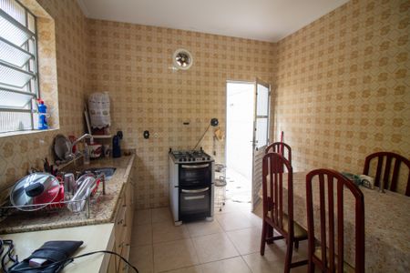 Casa à venda com 90m², 3 quartos e 2 vagasCozinha