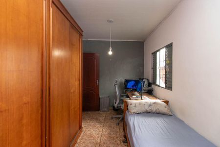Casa à venda com 213m², 3 quartos e 3 vagasQuarto 2