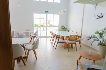 Apartamento para alugar com 77m², 2 quartos e 1 vagaÁrea comum - Salão de festas