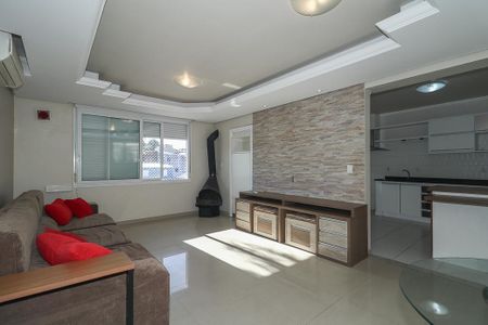 Sala de casa para alugar com 3 quartos, 266m² em Chácara das Pedras, Porto Alegre