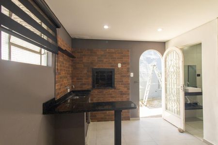 Casa para alugar com 108m², 3 quartos e 2 vagas Casa para alugar com 108m², 3 quartos e 2 vagasCozinha