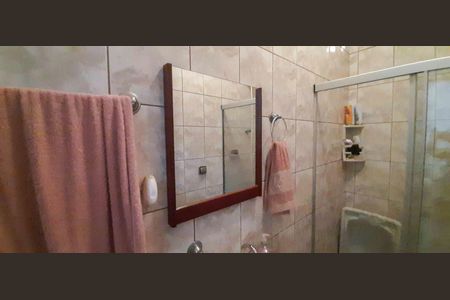 Casa à venda com 250m², 2 quartos e 10 vagas Casa à venda com 250m², 2 quartos e 10 vagasBanheiro