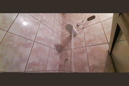 Casa à venda com 250m², 2 quartos e 10 vagas Casa à venda com 250m², 2 quartos e 10 vagasBanheiro