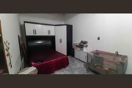 Casa à venda com 250m², 2 quartos e 10 vagas Casa à venda com 250m², 2 quartos e 10 vagasQuarto 2