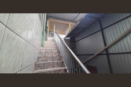 Casa à venda com 250m², 2 quartos e 10 vagas Casa à venda com 250m², 2 quartos e 10 vagasAcesso a Casa