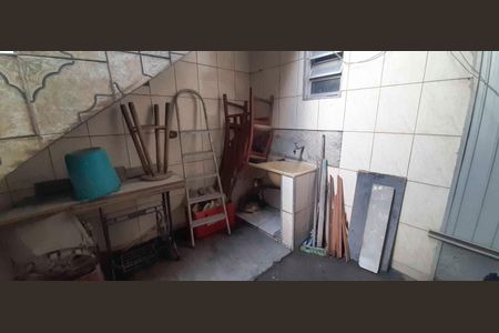 Casa à venda com 250m², 2 quartos e 10 vagas Casa à venda com 250m², 2 quartos e 10 vagasÁrea de Serviço