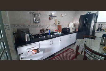 Casa à venda com 250m², 3 quartos e 10 vagasCozinha