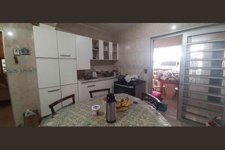 Casa à venda com 250m², 3 quartos e 10 vagasCozinha