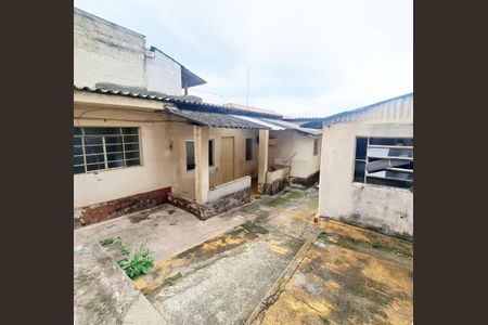 Casa à venda com 82m², 2 quartos e 2 vagas Casa à venda com 82m², 2 quartos e 2 vagasEdícula