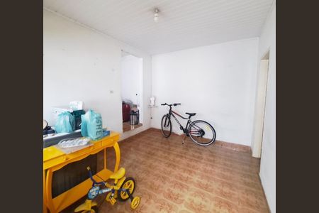 Casa à venda com 82m², 2 quartos e 2 vagas Casa à venda com 82m², 2 quartos e 2 vagasQuarto da Edícula