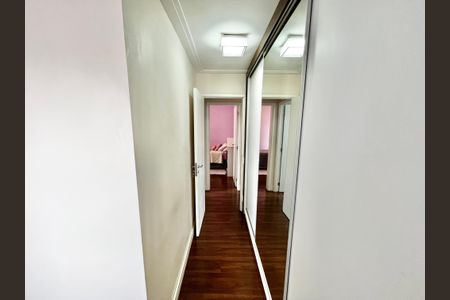 Apartamento à venda com 122m², 4 quartos e 2 vagas Apartamento à venda com 122m², 4 quartos e 2 vagasQuarto Suíte