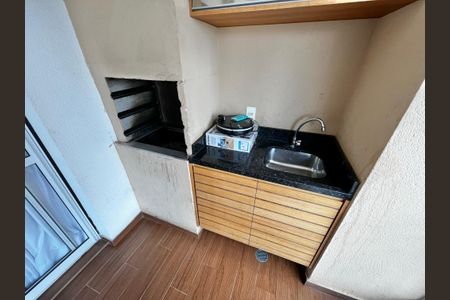 Apartamento à venda com 122m², 4 quartos e 2 vagas Apartamento à venda com 122m², 4 quartos e 2 vagasVaranda gourmet