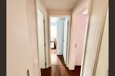 Apartamento à venda com 122m², 4 quartos e 2 vagas Apartamento à venda com 122m², 4 quartos e 2 vagasCorredor