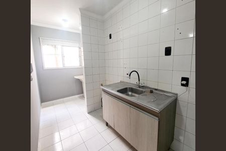 Cozinha de apartamento à venda com 2 quartos, 48m² em Conceicao, Osasco