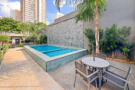 Apartamento para alugar com 32m², 1 quarto e sem vaga Apartamento para alugar com 32m², 1 quarto e sem vagaPiscina