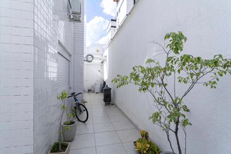 Apartamento à venda com 170m², 3 quartos e 2 vagas Apartamento à venda com 170m², 3 quartos e 2 vagasÁrea privativa