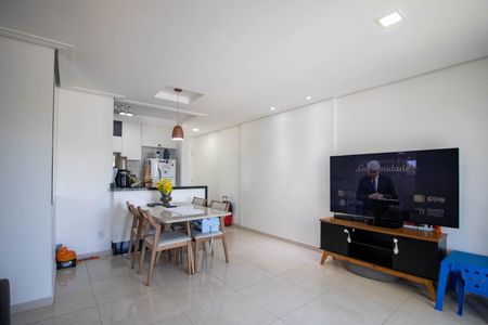Apartamento para alugar com 67m², 2 quartos e 2 vagasSala