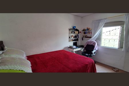 Casa à venda com 423m², 4 quartos e 3 vagas Casa à venda com 423m², 4 quartos e 3 vagasQuarto 2