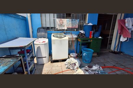 Casa à venda com 423m², 4 quartos e 3 vagas Casa à venda com 423m², 4 quartos e 3 vagasÁrea de Serviço