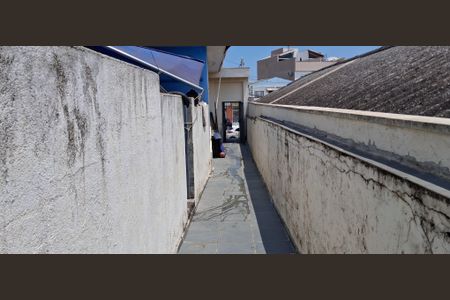 Casa à venda com 423m², 4 quartos e 3 vagas Casa à venda com 423m², 4 quartos e 3 vagasCorredor