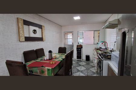 Casa à venda com 423m², 4 quartos e 3 vagas Casa à venda com 423m², 4 quartos e 3 vagasCozinha