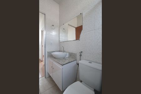 Casa de condomínio à venda com 102m², 2 quartos e 1 vagaBanheiro Social