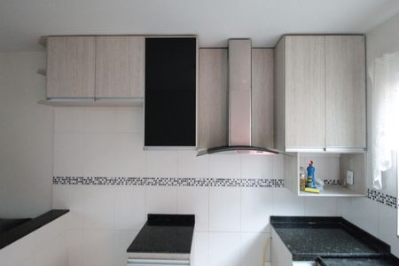 Casa de condomínio à venda com 102m², 2 quartos e 1 vagaCozinha e Área de Serviço