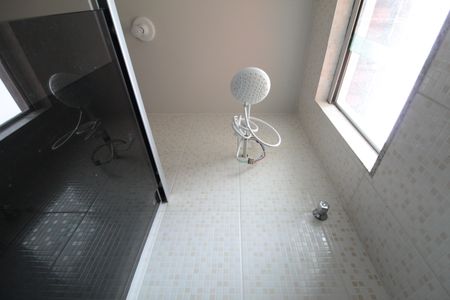 Casa de condomínio à venda com 102m², 2 quartos e 1 vagaBanheiro Social