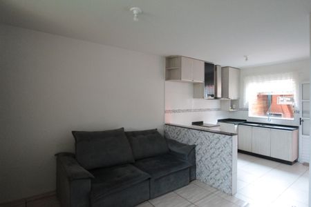 Sala de casa de condomínio à venda com 2 quartos, 102m² em São Benedito, Belo Horizonte