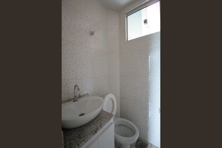 Casa de condomínio à venda com 102m², 2 quartos e 1 vagaLavabo