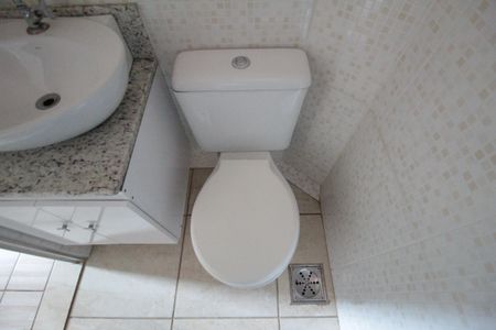 Casa de condomínio à venda com 102m², 2 quartos e 1 vagaLavabo