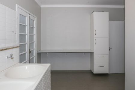 Casa à venda com 144m², 2 quartos e 2 vagasÁrea de Serviço