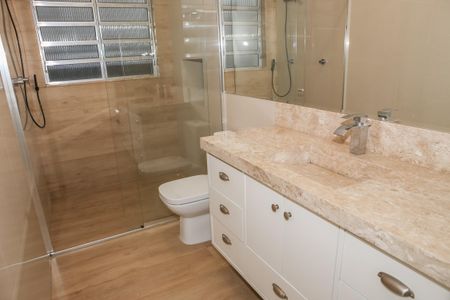 Casa à venda com 144m², 2 quartos e 2 vagasBanheiro da Suíte 1