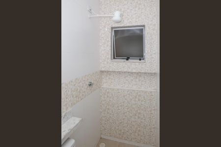 Casa à venda com 144m², 2 quartos e 2 vagasBanheiro da Suíte 2