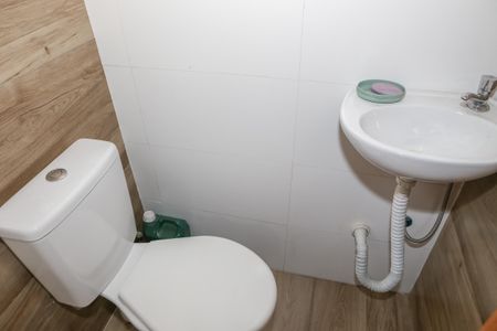 Casa à venda com 144m², 2 quartos e 2 vagasBanheiro Churrasqueira